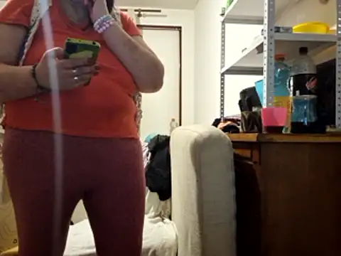 Samantha_Squirt@xh live sex cam