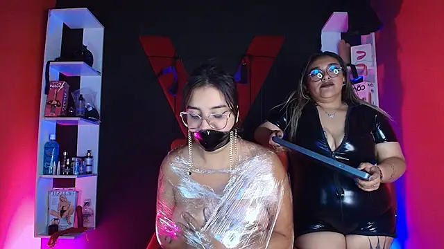 Miss_and_submissive2 live sex cam