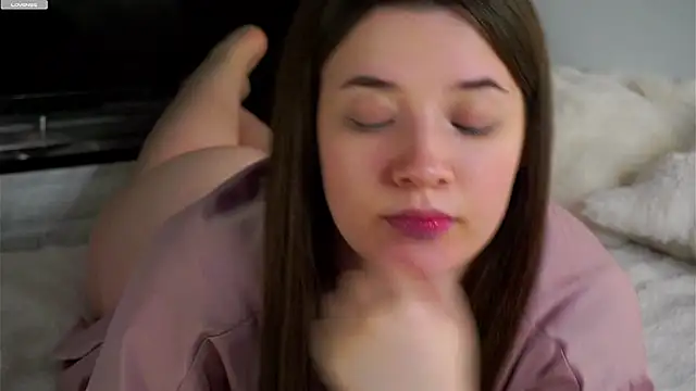 LowOncoming live sex cam