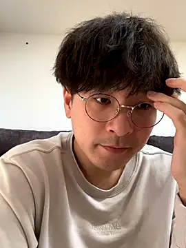 yuuki8910 live sex cam