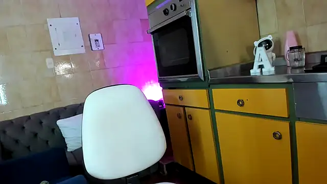 Leticia_goddes live sex cam