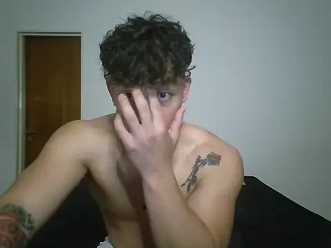 Tonblaze live sex cam