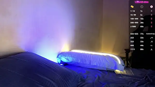 DominantTheo live sex cam