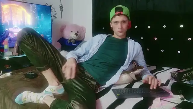 Tyler_cat live sex cam