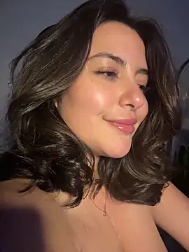 sukhakunis1 live sex cam