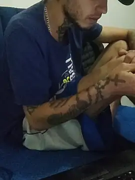 Tattoboy19cm live sex cam