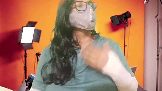 Hansika190 live sex cam