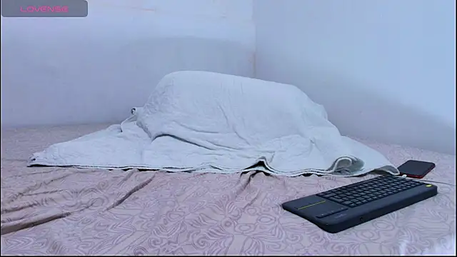 KaelMoreau live sex cam