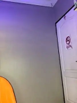 Doja_Peach live sex cam