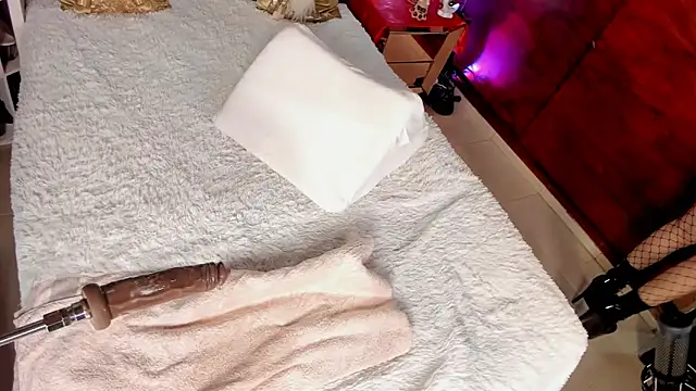 Nikole66_'s cam snapshot