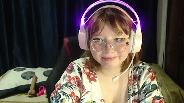 Michi_sauria1's cam snapshot