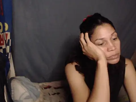 ELIZABET2-'s cam snapshot