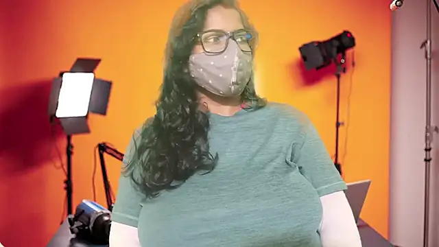 Hansika190 live sex cam