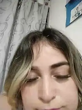 sexy_aurora_ourdoors's cam snapshot