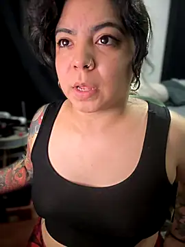 kimmiakiss22 live sex cam