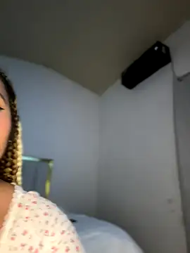 Lucy_wilson5's cam snapshot