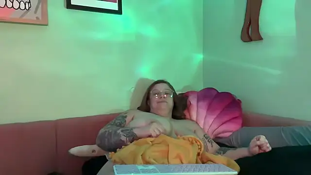 AureliaTide's cam snapshot