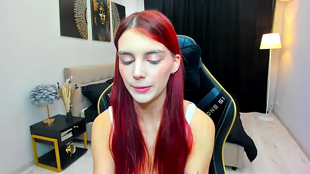 RedLipse's cam snapshot