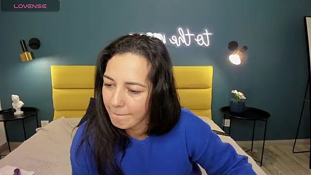 Linda_Insatiable's cam snapshot