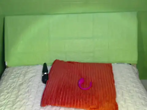 wild_rose69's cam snapshot