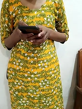 Riya_baby02's cam snapshot