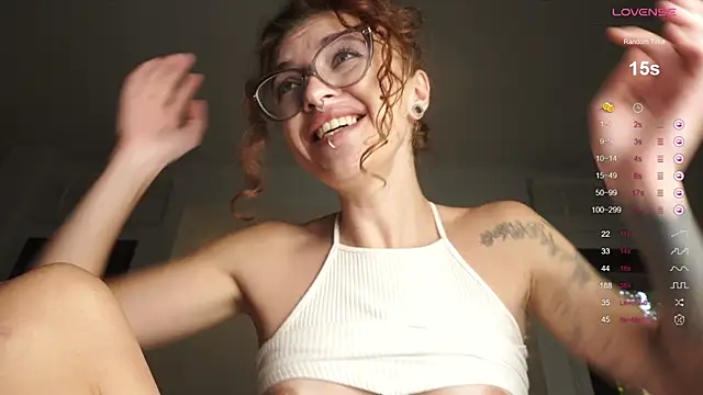 Amylittlestar live sex cam