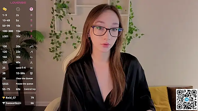 Miche1le_Allenne's cam snapshot