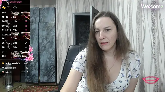 Yevgeshka-Milashka live sex cam