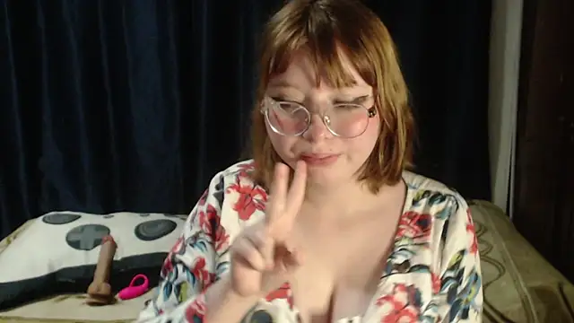 Michi_sauria1's cam snapshot