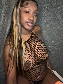 ToyaThick live sex cam