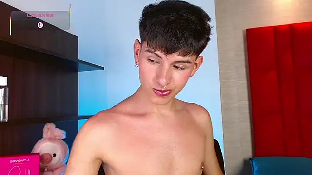 Ezra_Storm live sex cam