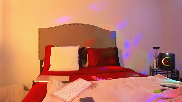 yiauana live sex cam