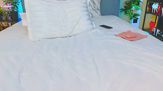 Kira_from_UA live sex cam