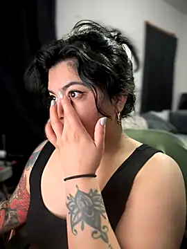 kimmiakiss22 live sex cam