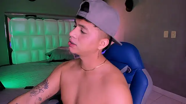 Niicky1_ live sex cam