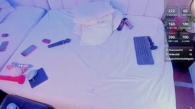 BritannyClaire live sex cam