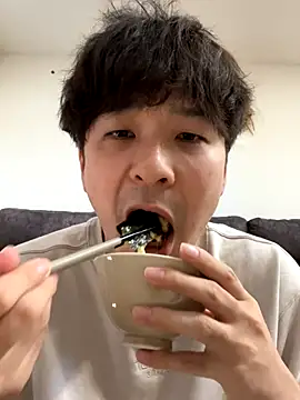 yuuki8910 live sex cam