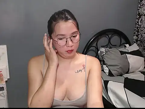 XxBigcumxX live sex cam