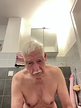 Steffibi1954 live sex cam