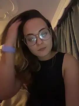 Lilaa2305's cam snapshot