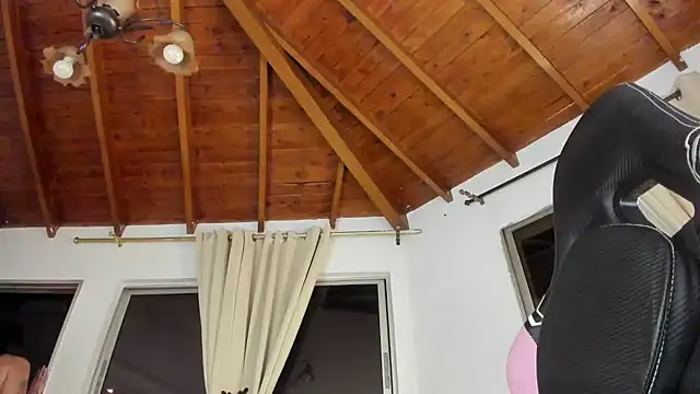 IsaFontanna live sex cam