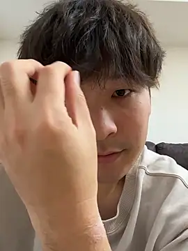 yuuki8910 live sex cam