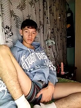 heyy_noah11 live sex cam
