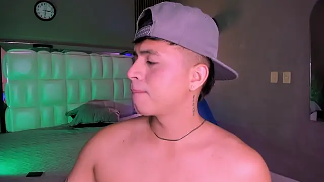 Niicky1_ live sex cam