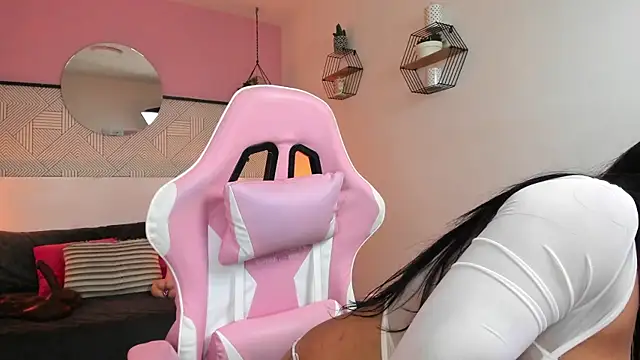 MadeleineSanez live sex cam