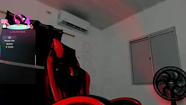 Nicol_TransGirl live sex cam