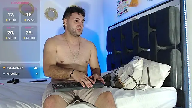 Thyler_and_valerio live sex cam