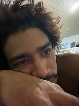 OfficialMineirinho live sex cam