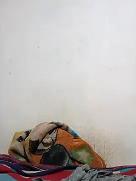 Saramilf36's cam snapshot