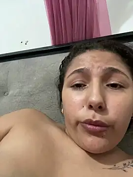 Emily_milk_1's web cam